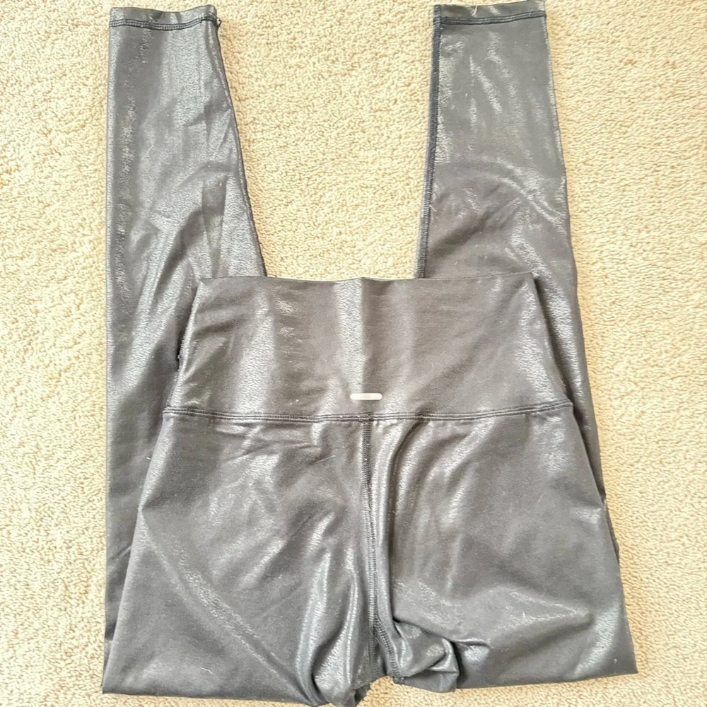 Aerie Black Shiny Leggings M